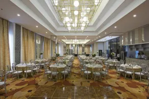 Hive Hotel - Image 2