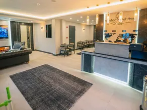 Comfort Point Three Hotel - Image 3
