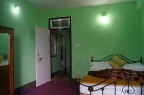 SEEMA HOME STAY - 4 ROOMED HOUSE - Image 2