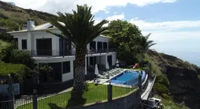 Entspannen Sie sich in der besten Ocean Cliff Villa auf Madeira - Image 5