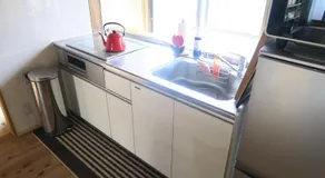 Guesthouse ONE WORLD 一棟貸の宿 - Image 2