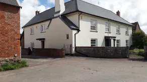Courtbrook Farm Apartments - Image 3