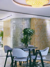 Jinpai Hotel (Yulin Railway Station Square Branch) - Image 2