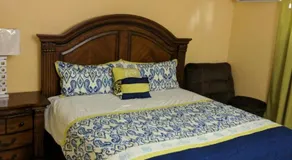 Sandcastle apartments E9 - Image 2