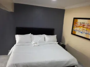 Indigem Hotel and Suites - Image 5