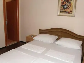 Motel Aura - Image 4