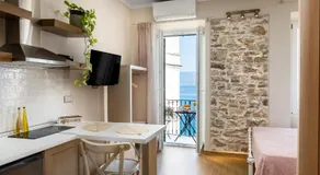 Fotiadis Family Luxury Suites by Konnect - Image 5