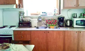 Kathys rock house - Image 3
