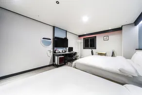 Changwon Sangnamdong The View Hotel - Image 3