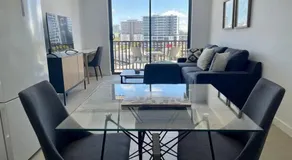 Cosy Stays 1 Bedroom Apartment Rosebery Parking & Balcony Sydney Escape - Image 2