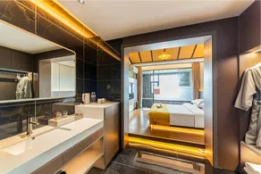Yunzhong Yayuan Swimming Pool Family Resort Hotel (Qicun Hot Spring Resort Branch) - Image 2