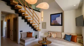Eteo Santorini Luxury Suites - Image 2
