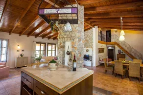 Sunny Countryside Villa - With private pool - Image 4