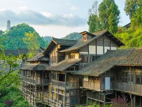 Zunyi Wujiangzhai Covered Bridge Inn - Image 4