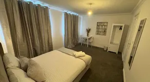 Blue Room shared house - Image 2