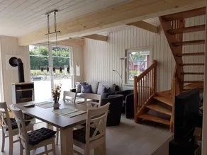 Beaver Modern Retreat - Image 3