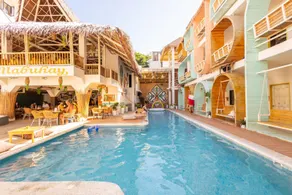 Happiness Hostel Boracay - Image 2