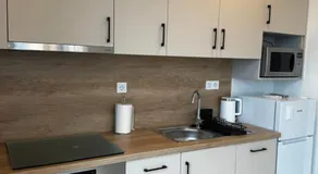 RiverGuard Apartment With FREE PARKING - Image 5