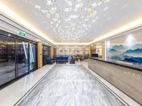 Enshi Daxiagu Xiakexing Resort Hotel - Image 2