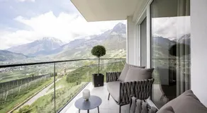 Small & Beautiful Hotel Gnaid - Image 3