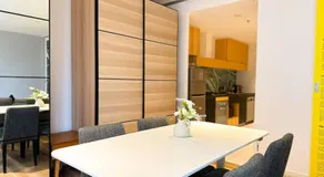 Stylish Urban Retreat in Melbourne CBD - Image 4