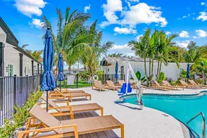 Pelican Post at Anna Maria Island Inn - Image 3