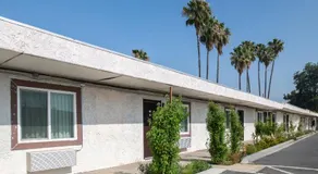 Starlite Motel - Image 3