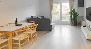 Downtown 2 bedrooms nearby Duna river Balcony-Garage 10 euro per day - Image 2