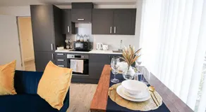 Modern Studio for LONG STAY BUSINESS & RELOCATIONS - Image 2