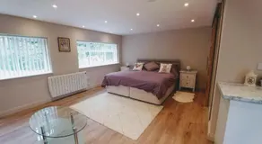 The Garden Room, 1 Heath Cottage - Image 3