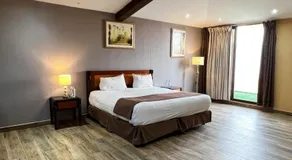 Desert Inn Resort and Camp - Image 2