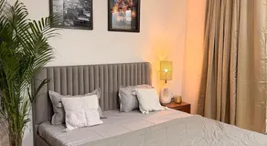 Modern fully furnished 1 bhk on golf course road - Image 2