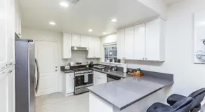 Newly Remodeled 5B4B 2 mile from the Rose Parade - Image 5