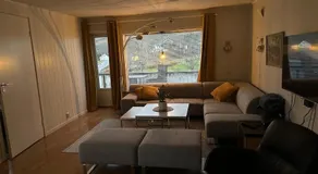 Large apartment with great views - Image 2