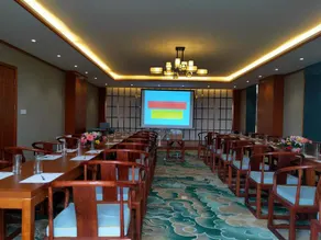 Zhaotong Bushe Dreamscape Hotel - Image 4