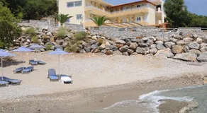 En Plo Studios & Apartments - Image 3