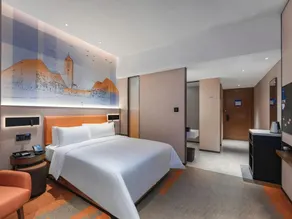 Hampton by Hilton Shenzhen Longgang Yuanshan - Image 4