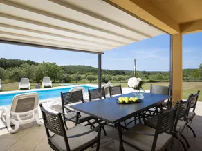 Elegante Villa mit privatem Pool - Image 2