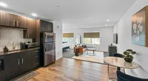 Daniella's Suites - Image 4