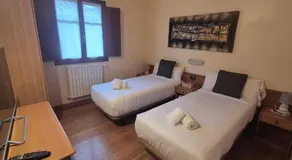 Hostal Musunzar - Image 2