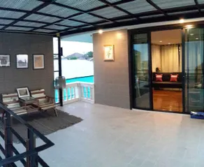 Dino Studio Luxury Homestay - Image 4