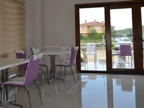 Sapphire Hotel - Image 3