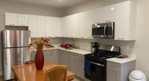 Stylish Room 8Mins to Newark Airport - Image 4