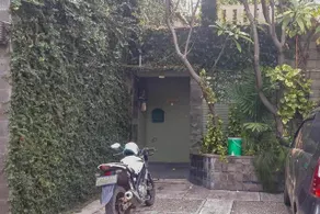 Rhiz Guest House Tebet - Image 3