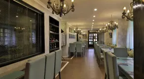 La Maison by Dia Hotels and Homes - Image 2