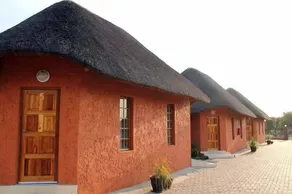 Kessa's Chalets Guest House - Image 5