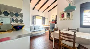 Charming Holiday Home with Pool and Sea View - Image 3