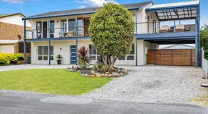 108 Morrison - Beach Views - No Linen Included - Image 5