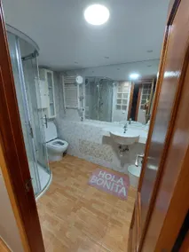 Apartamentos Deluxe Barajas - Image 2