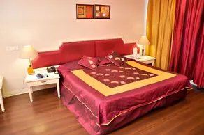 Hotel President New Court - Image 2